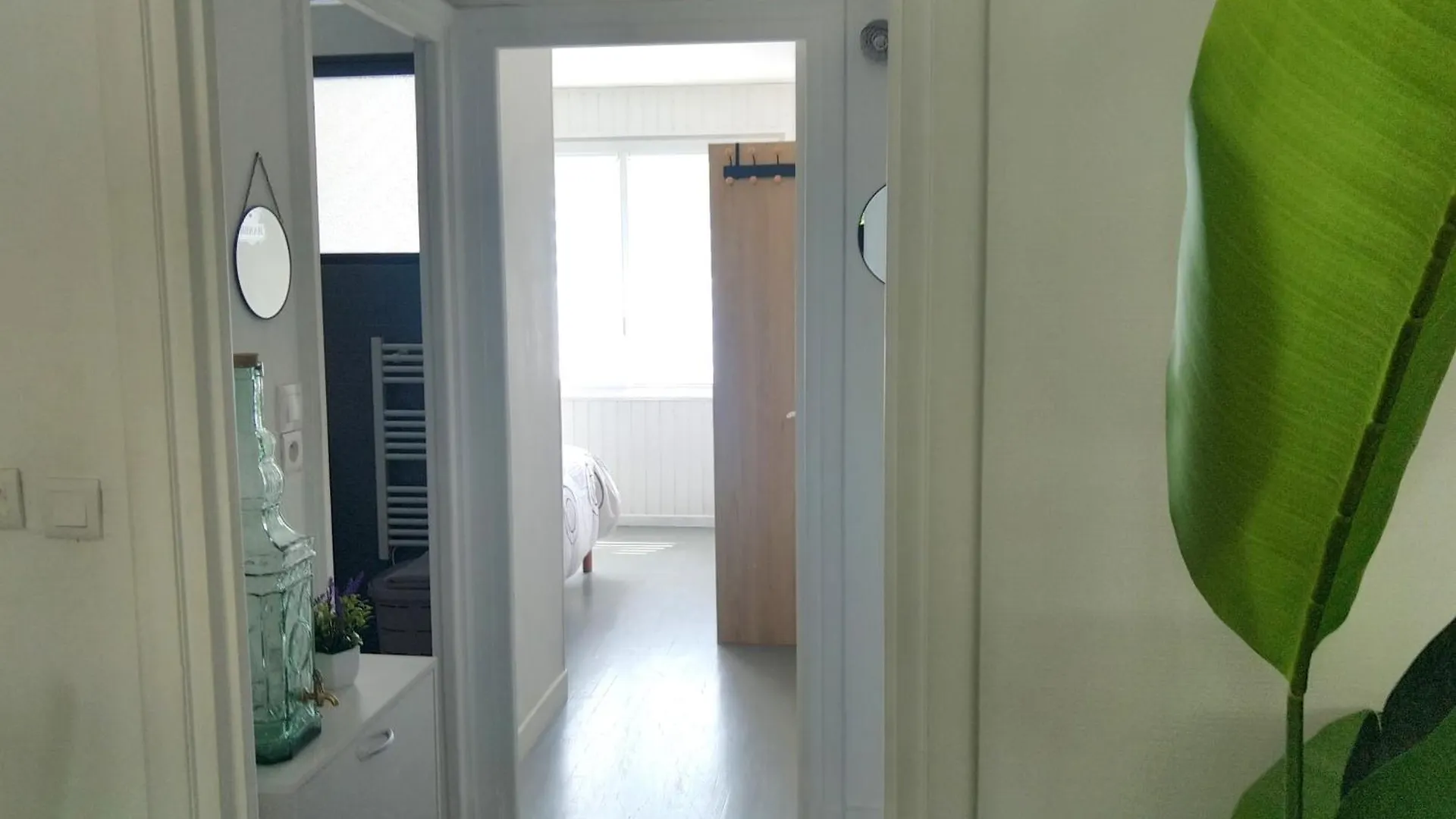Daire T2 Centre-Ville, Appart Avec Balcon Plein Sud, 1 Chambre, 2 Pers, Climatisation, Wifi, Parking Libre Et Gratuit